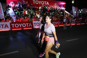 BIB: 
                            <button type="button" onclick="openModal(23007988)" class="btn btn-primary btn-sm float-right btn-popup" data-toggle="modal" data-target=".modal-high-quality">
                        <i class="fas fa-shopping-cart"></i> Add to Cart
                    </button>
                                            <button type="button" onclick="isThisMe(23007988, true)" class="btn btn-success btn-sm float-right btn-popup btn-isme hidden" data-toggle="tooltip" data-placement="bottom" title="นี่คือรูปของคุณใช่ไหม คลิกที่นี่เพื่อเอาเข้าอัลบั้ม">
                        <i class="fas fa-plus"></i> Add to album
                    </button>
                    <button type="button" onclick="isThisMe(23007988, false)" class="btn btn-warning btn-sm float-right btn-popup btn-isnotme hidden">
                        <i class="fas fa-ban"></i> Remove from album
                    </button>